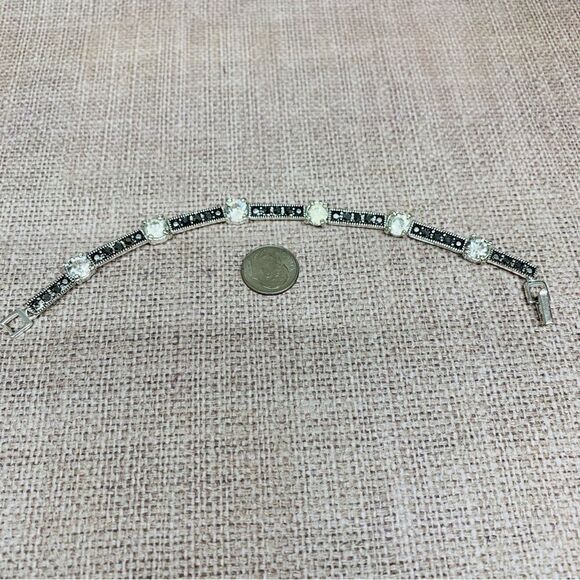 Silver Black and Clear Crystals Bracelet - Picture 1 of 2